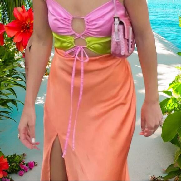 Show Me Your Mumu Calloway Cut Out Dress Cantaloupe SMALL Satin Slit $198 NEW - Picture 4 of 6